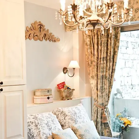 Апартаменты Studio Roquette *